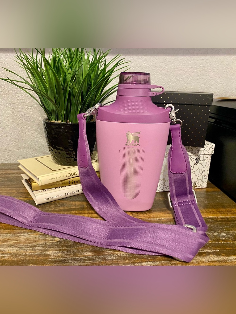 Stanley Lilac Crossbody Bottle